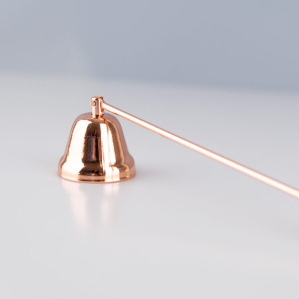 Marca: BANBU. Imagen: APAGA_VELAS_BANBU.jpg. Apagavelas de Metal