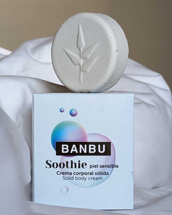 Marca: BANBU. Imagen: Crema_corporal_Soothie_piel_sensible.jpg. Crema Corporal Sólida ECO Piel Sensible SOOTHIE. 50ml.