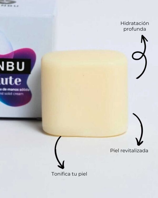 Marca: BANBU. Imagen: Crema_manos_solida_kute_beneficios.jpg. Crema de Manos Sólida ECO Hidratante KUTE. 40ml.