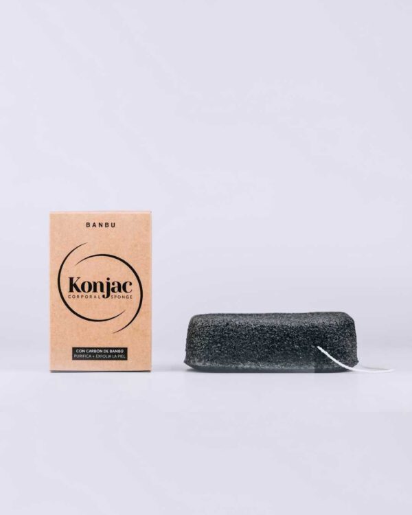 Marca: BANBU. Imagen: Esponja_corporal_konjac_carbon_packaging.jpg. Esponja Konjac Corporal Piel Grasa con Carbón