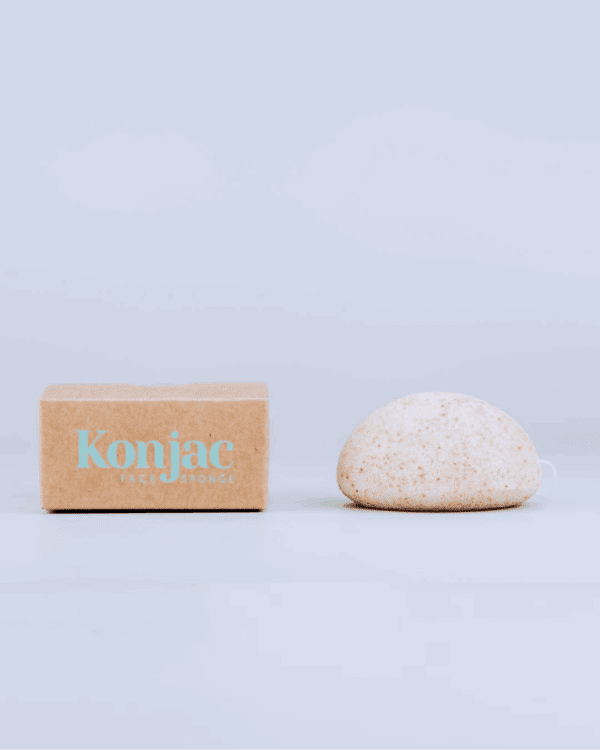 Marca: BANBU. Imagen: Esponja_facial_conjac_exfoliante_packaging.png. Esponja Konjac Facial Exfoliante con Nuez
