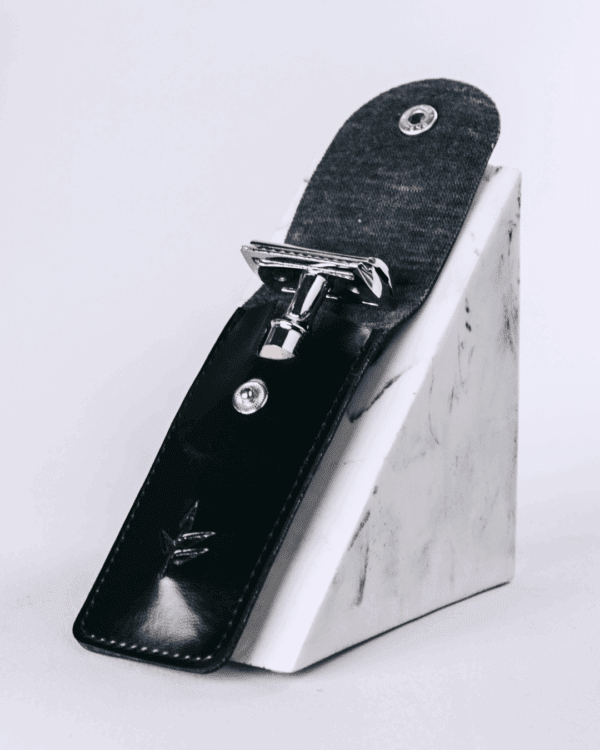 Marca: BANBU. Imagen: Funda_maquinilla_de_afeitar_negra.png. Funda Maquinilla de Afeitar Negra
