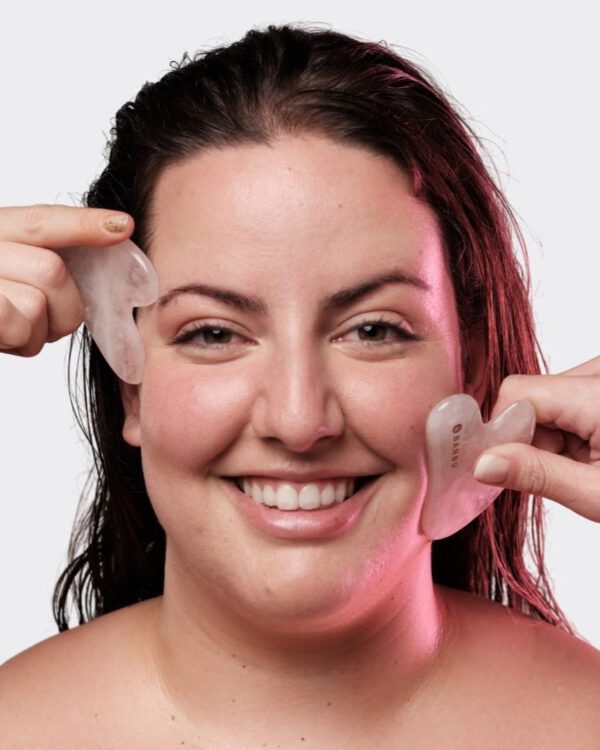 Marca: BANBU. Imagen: GUA_SHA_CUARZO_ROSA_BANBU.jpg. Gua Sha de Cuarzo Rosa