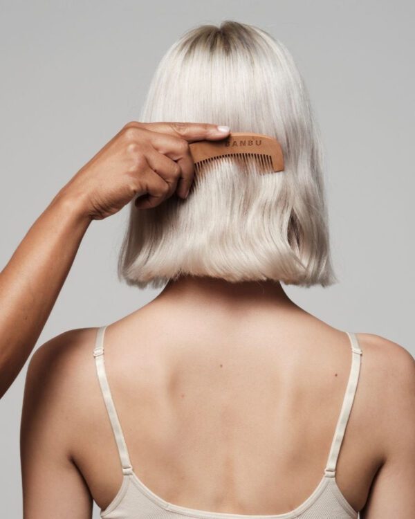 Marca: BANBU. Imagen: PEINE_MADERA_BAMBU.jpg. Peine de Madera