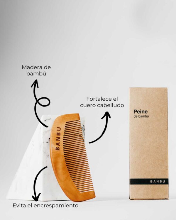 Marca: BANBU. Imagen: Producto_Beneficios1_2.jpg. Peine de Madera