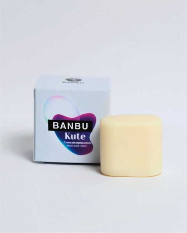 Marca: BANBU. Imagen: crema_de_manos_kute_packaging.jpg. Crema de Manos Sólida ECO Hidratante KUTE. 40ml.