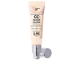 Marca: IT COSMETICS. Imagen: 171813.jpg. IT COSMETICS. CC+ NUDE GLOW lightweight foundation + glow serum SPF40 #fair porcelain