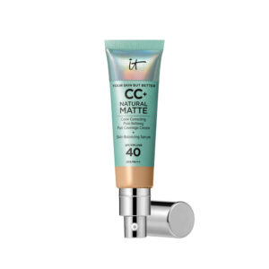 Marca: IT COSMETICS. Imagen: 195710.jpg. IT COSMETICS. CC+ NATURAL MATTE base de maquillaje en crema SPF40 #Medium tan 32 ml